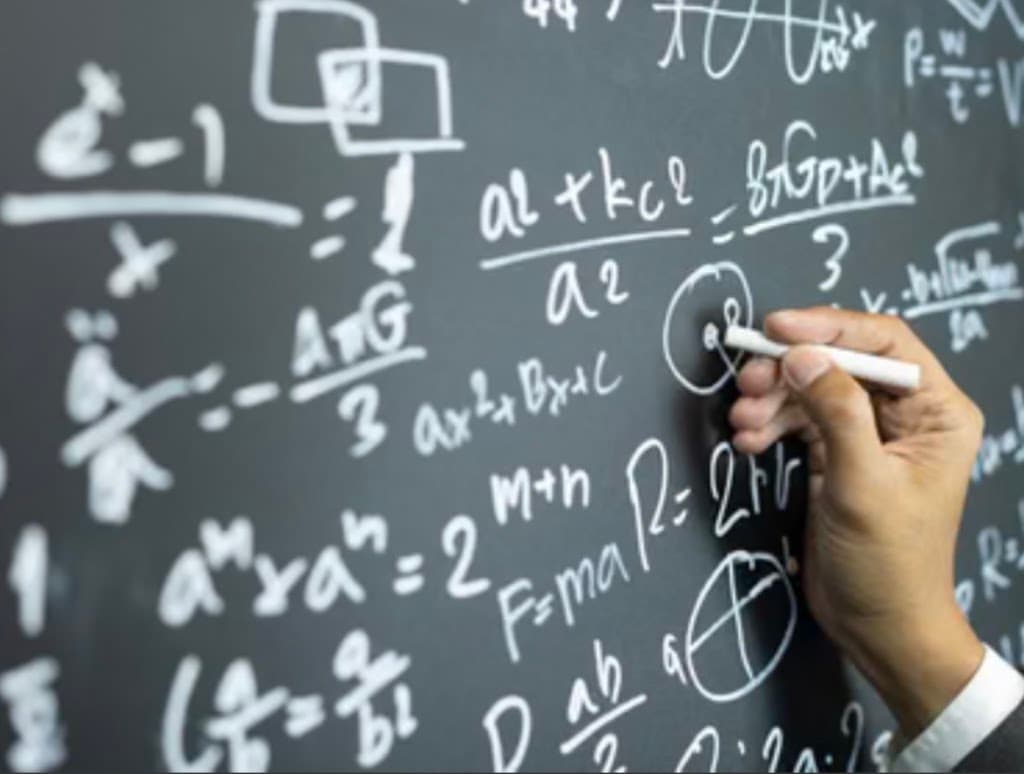 MSM Tuition Bournemouth Physics, Maths Tutor